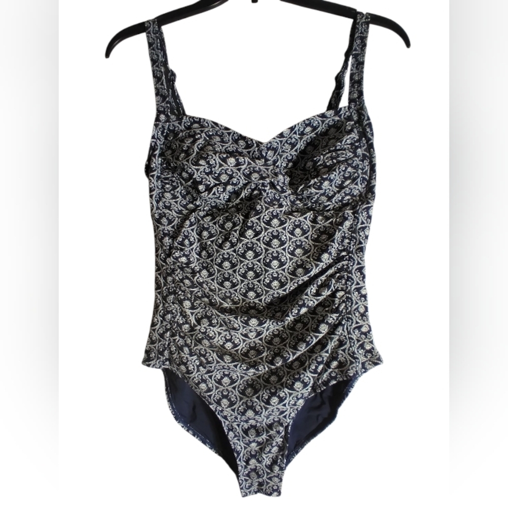 Niptuck Swim Blue And White 1 Pc Swimsuit Size 8 Vacation Summer Resortwear Pool
